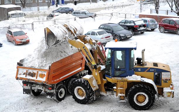 Уборка и вывоз снега в СПб